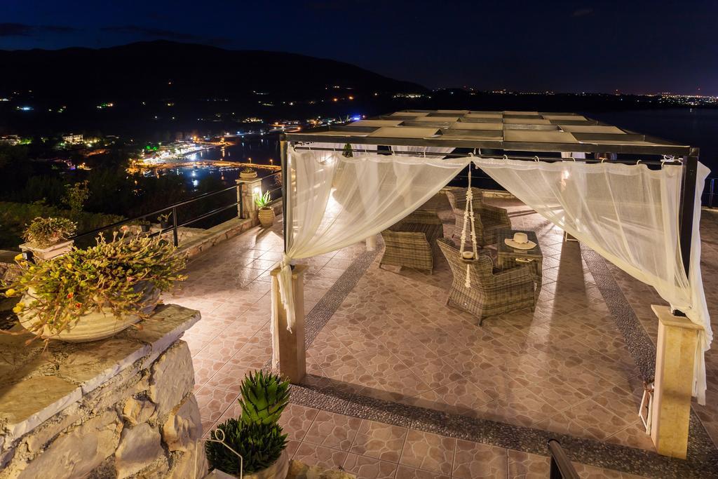 Villa Akros And Suites Keri Zewnętrze zdjęcie