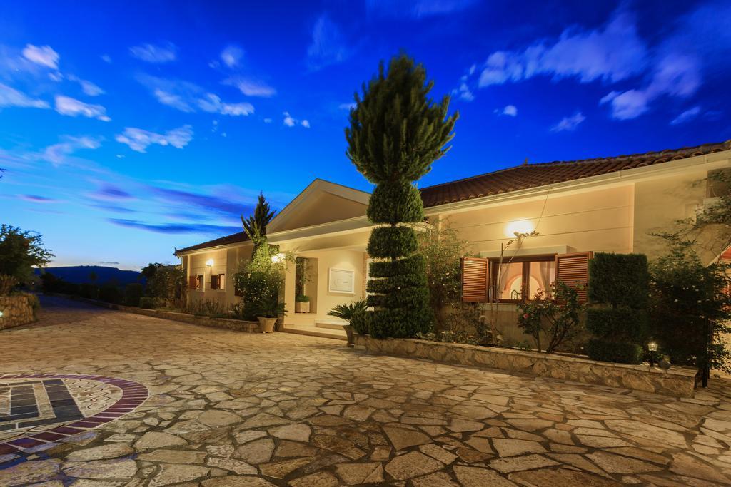 Villa Akros And Suites Keri Zewnętrze zdjęcie