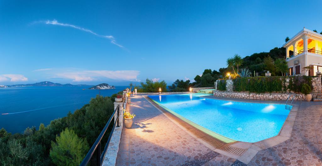 Villa Akros And Suites Keri Zewnętrze zdjęcie