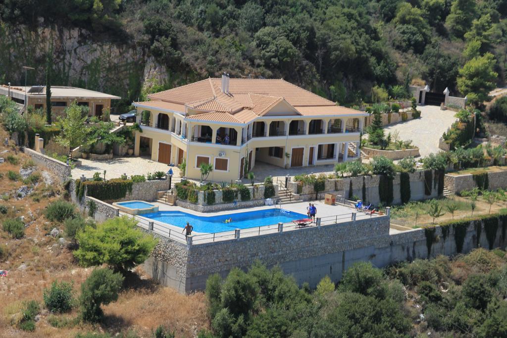 Villa Akros And Suites Keri Zewnętrze zdjęcie